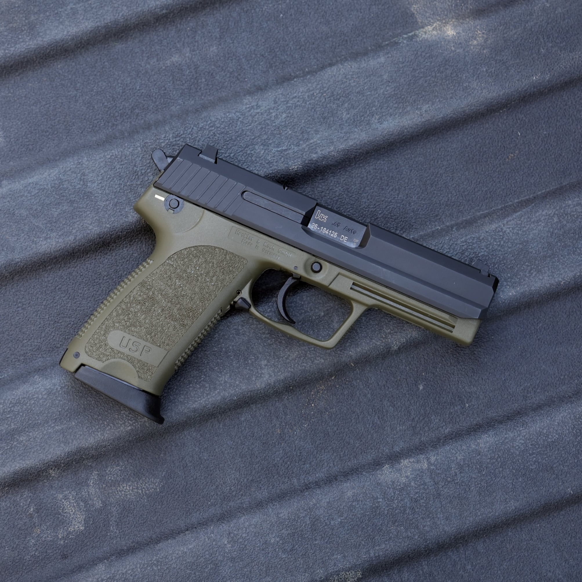 Heckler & Koch HK USP .45 V1 12-Round Pistol, OD Green Frame - Image 2