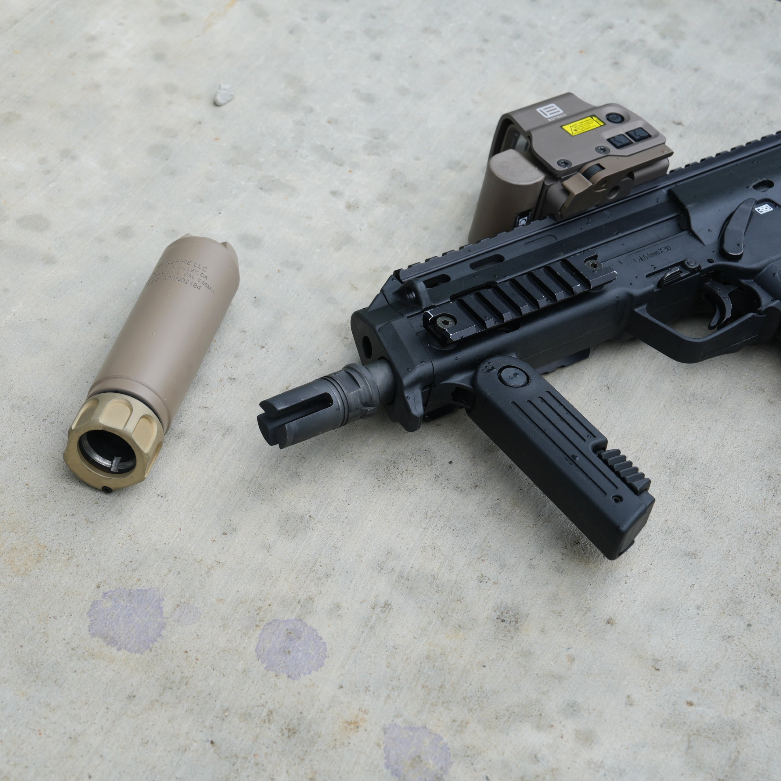 の*ん様 SOS F1-ND (Survival On ) Surefire SOCOM 3-Prong Flash Hider for Heckler & Koch MP7